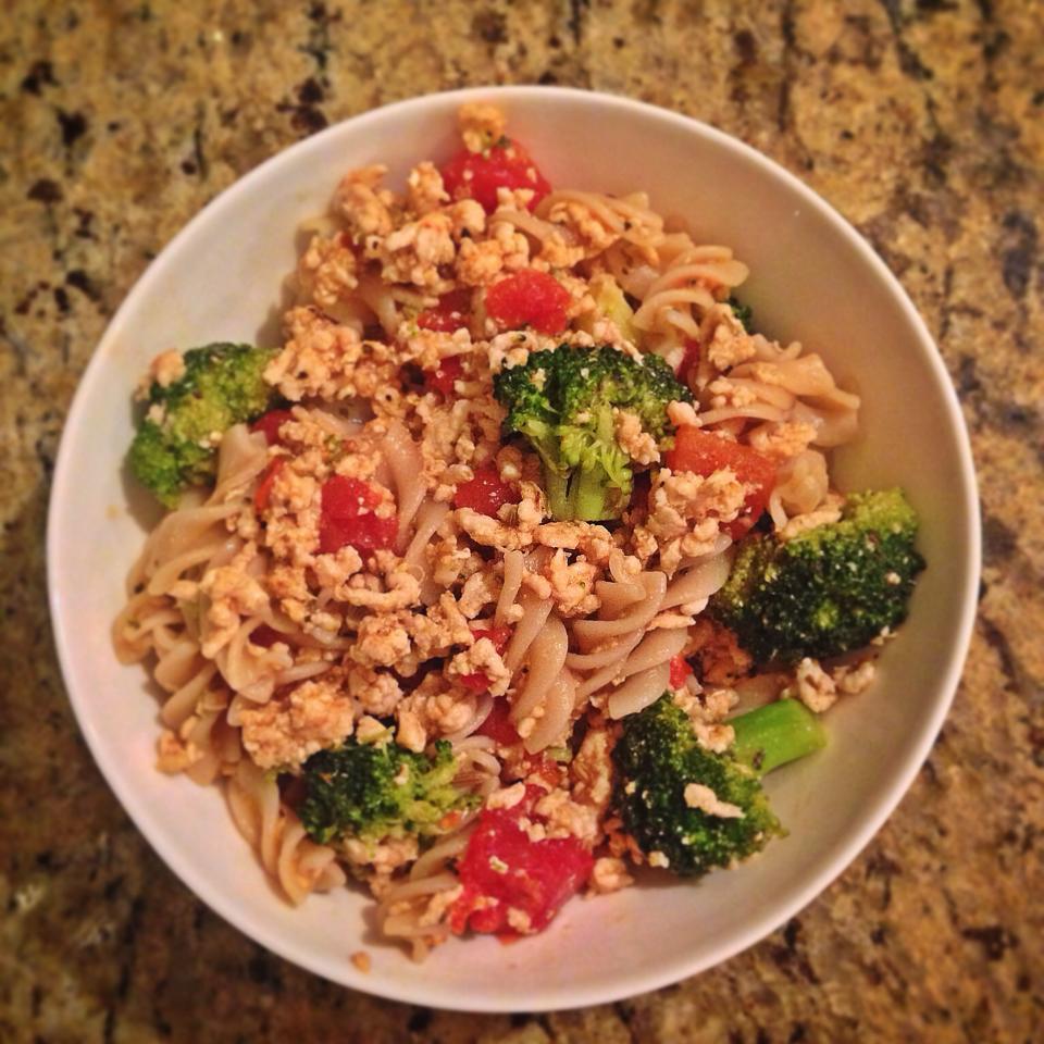 Gluten-Free Brown Rice Pasta with Turkey and Broccoli 